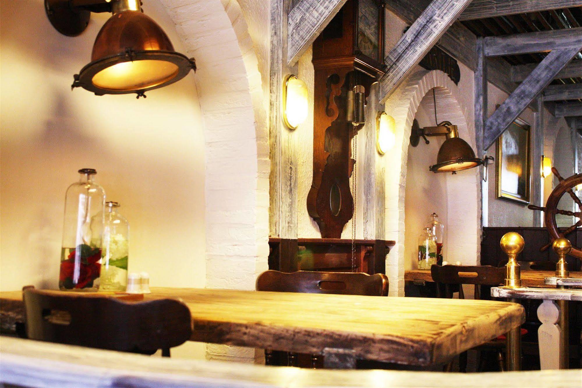 Hotel-Restaurant Loodsmans Welvaren Bv Ден-Хорн Экстерьер фото